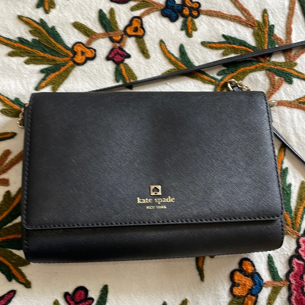Black Kate Spade crossbody small purse
